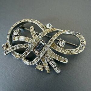 Signed Coro Crystal Baguette Rhinestone Vintage Bow Brooch
